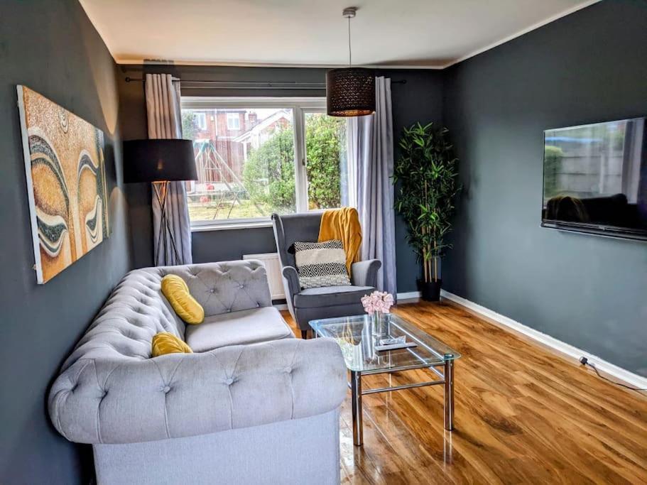 Hidden Gem !Stunning 3 Bedroom Home In Sheffield Handsworth Ngoại thất bức ảnh